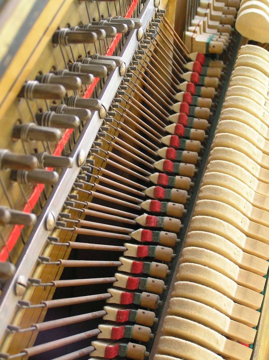 Finely Tuned Pianos | 1796 Linwood Ave, East Point, GA 30344, USA | Phone: (404) 394-2457