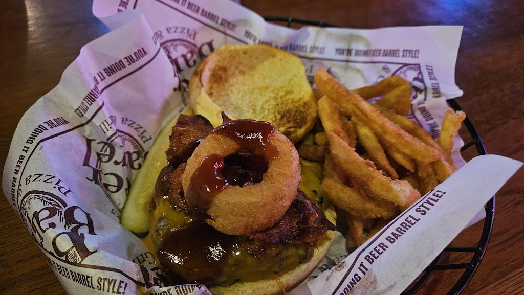 Beer Barrel Pizza & Grill | 900 Interstate Dr, Findlay, OH 45840, USA | Phone: (419) 424-3663