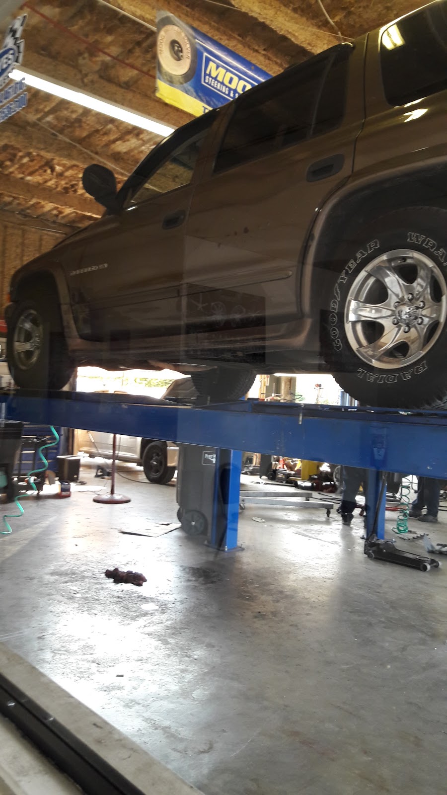 Reyes Auto Service | 4016 E Rosedale St, Fort Worth, TX 76105, USA | Phone: (817) 536-2100