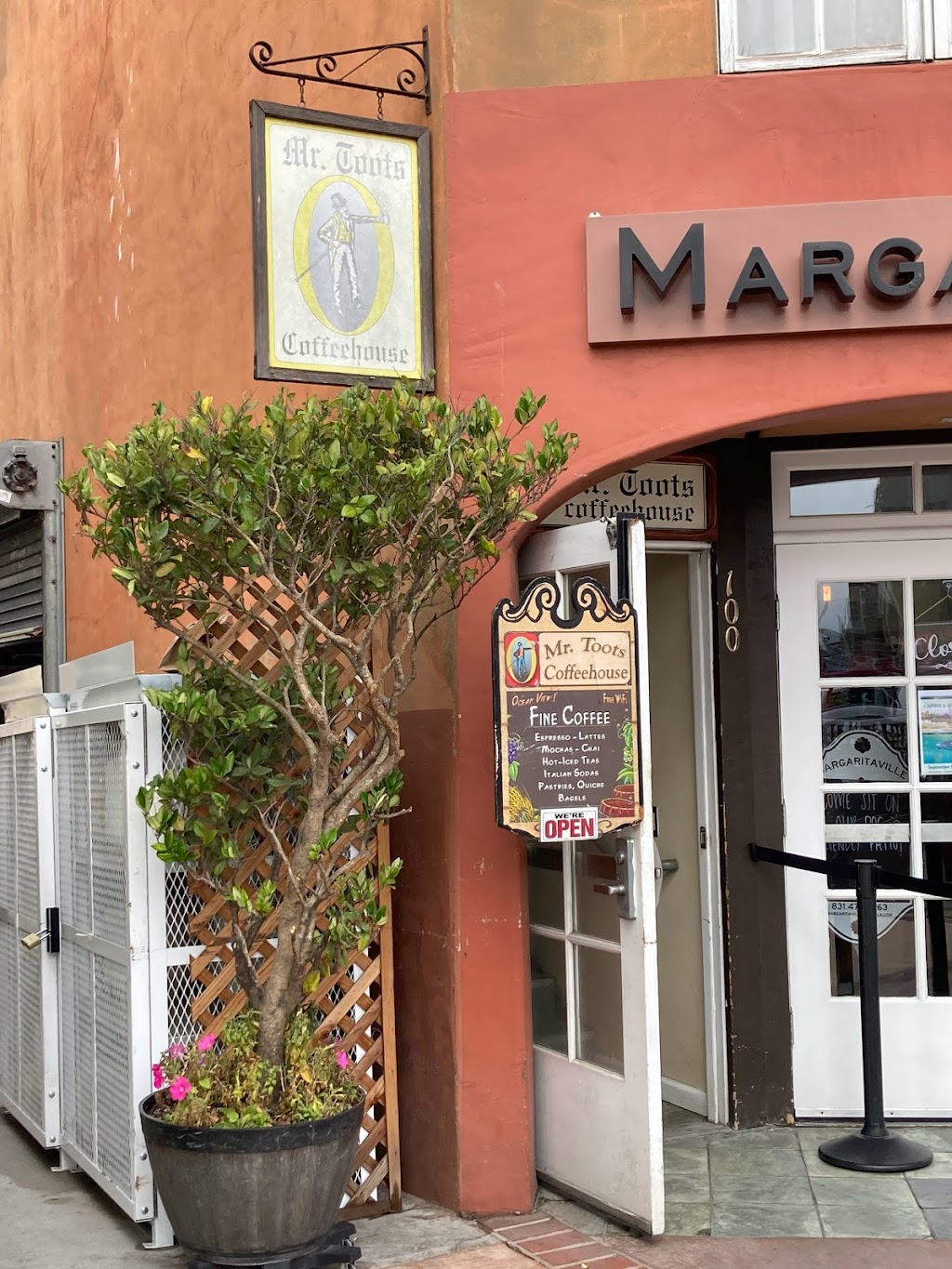 Margaritaville | 231 Esplanade, Capitola, CA 95010, USA | Phone: (831) 476-2263