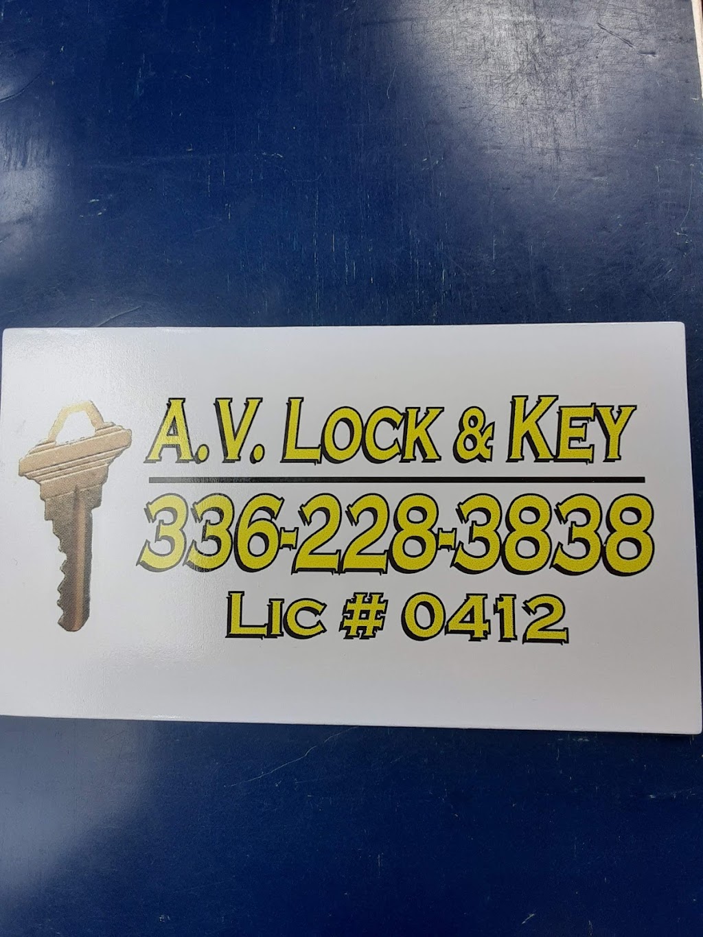 A V Lock & Key | 2461 Corporation Pkwy #c, Burlington, NC 27215, USA | Phone: (336) 228-3838