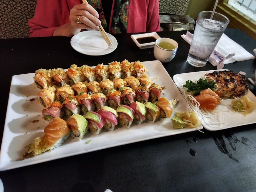 Hako Sushi | 2603 Glenwood Ave #155, Raleigh, NC 27608, USA | Phone: (919) 235-0589