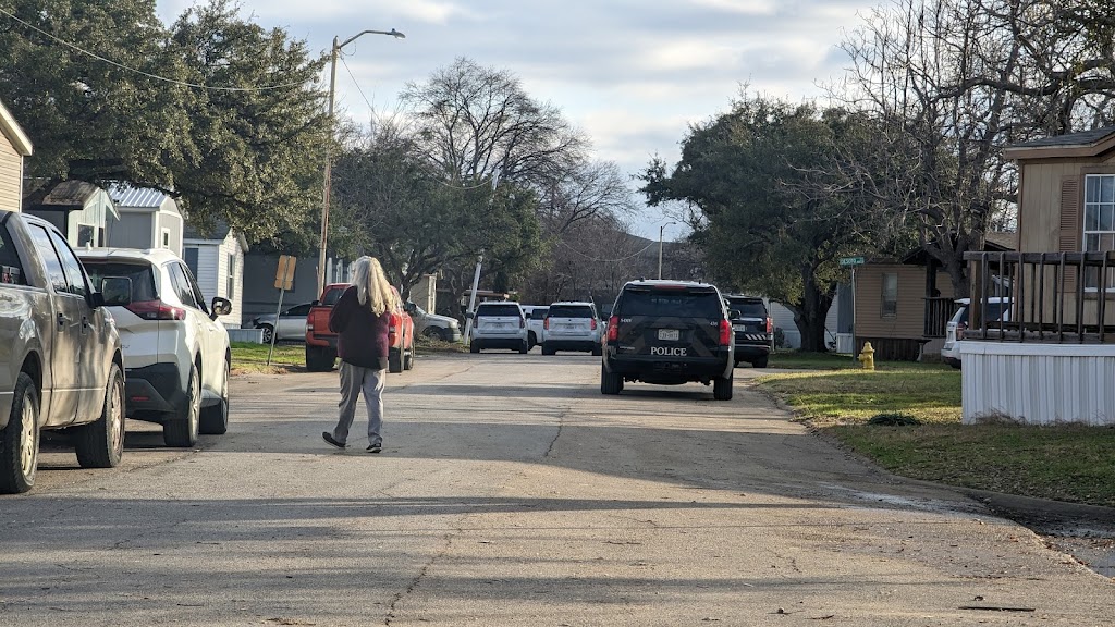 Redwood Estates Mobile Home Park | 5801 Redwood Blvd, Fort Worth, TX 76119, USA | Phone: (817) 478-5511