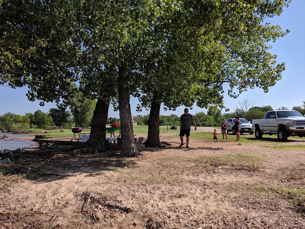 M&M Point Campground | Unnamed Road, Mt Hope, KS 67108, USA | Phone: (316) 542-3664