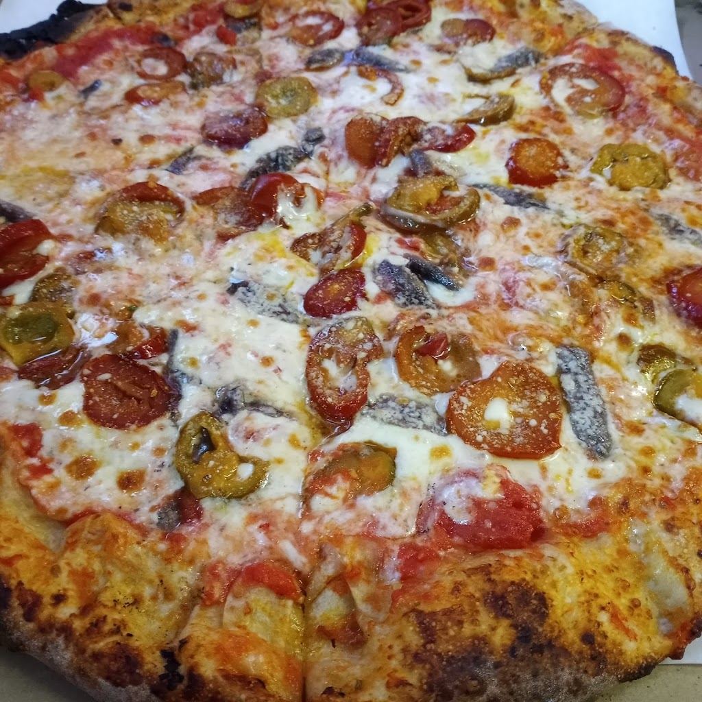 The pizza spot | 601 SW 12th Ave, Fort Lauderdale, FL 33312, USA | Phone: (754) 779-7788