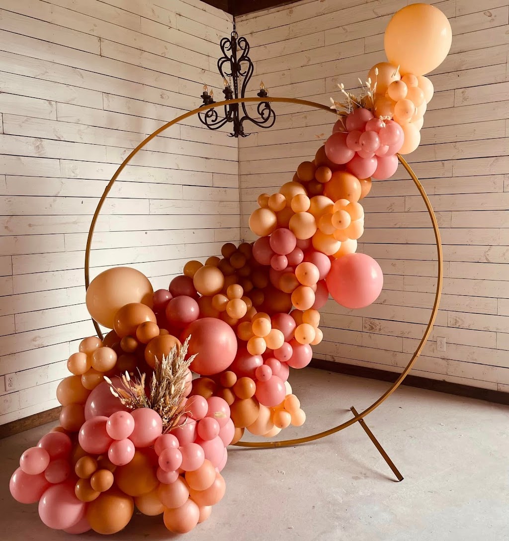 Flawless Encounters Balloon Artistry and Events | 000, Leesburg, FL 34748, USA | Phone: (321) 423-8683