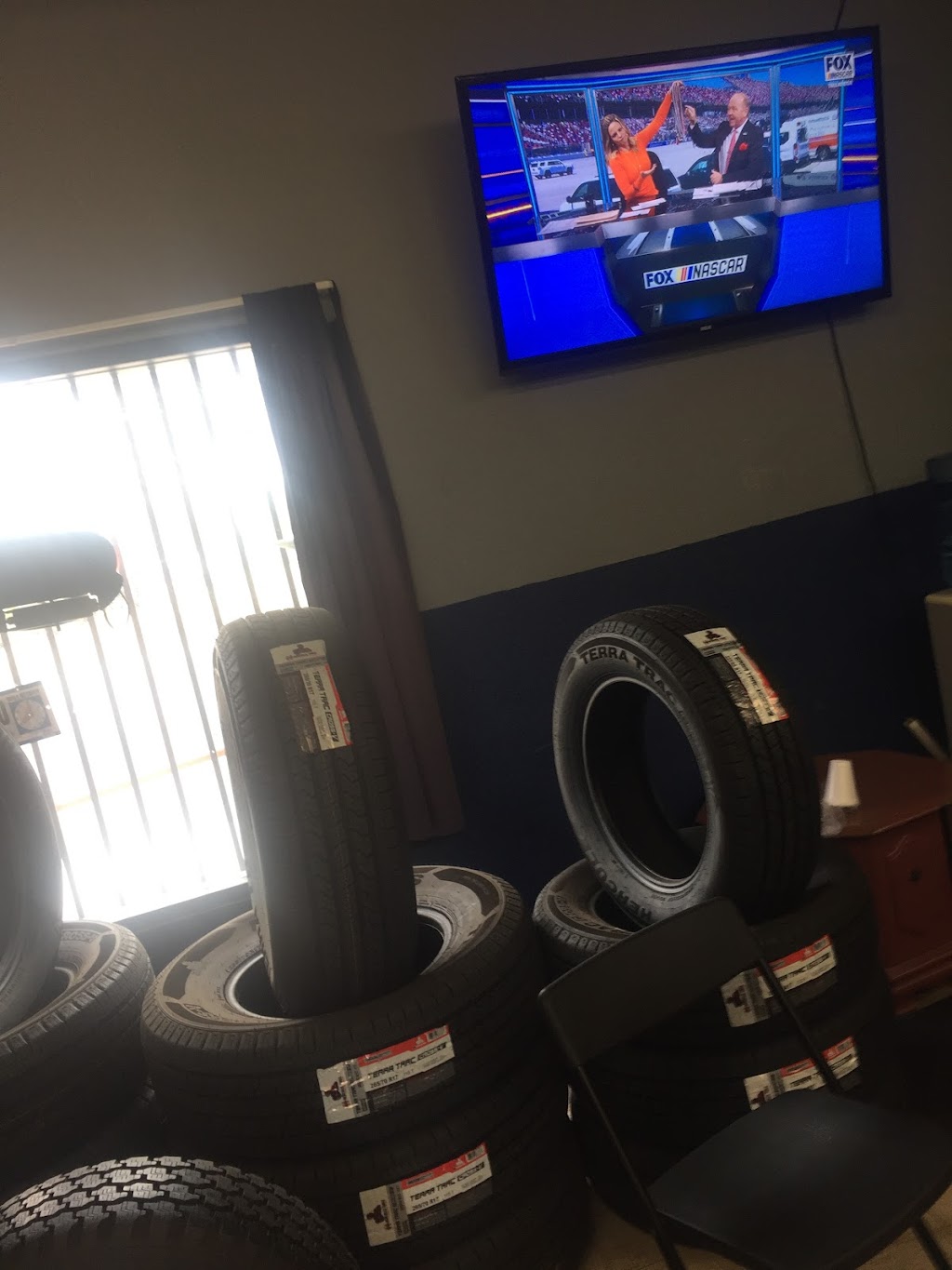 Fast Tire & Wheel | 550 S 10th Ave, Hanford, CA 93230, USA | Phone: (559) 583-1525