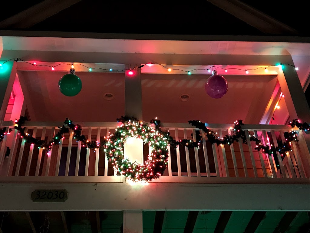 Christmas Lights Closet | W Brampton St, New Haven, MI 48048, USA | Phone: (586) 648-0011