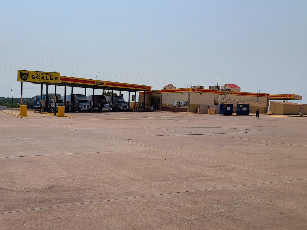 Loves Travel Stop | 2605 E Bankhead Hwy, Weatherford, TX 76087, USA | Phone: (817) 594-2755