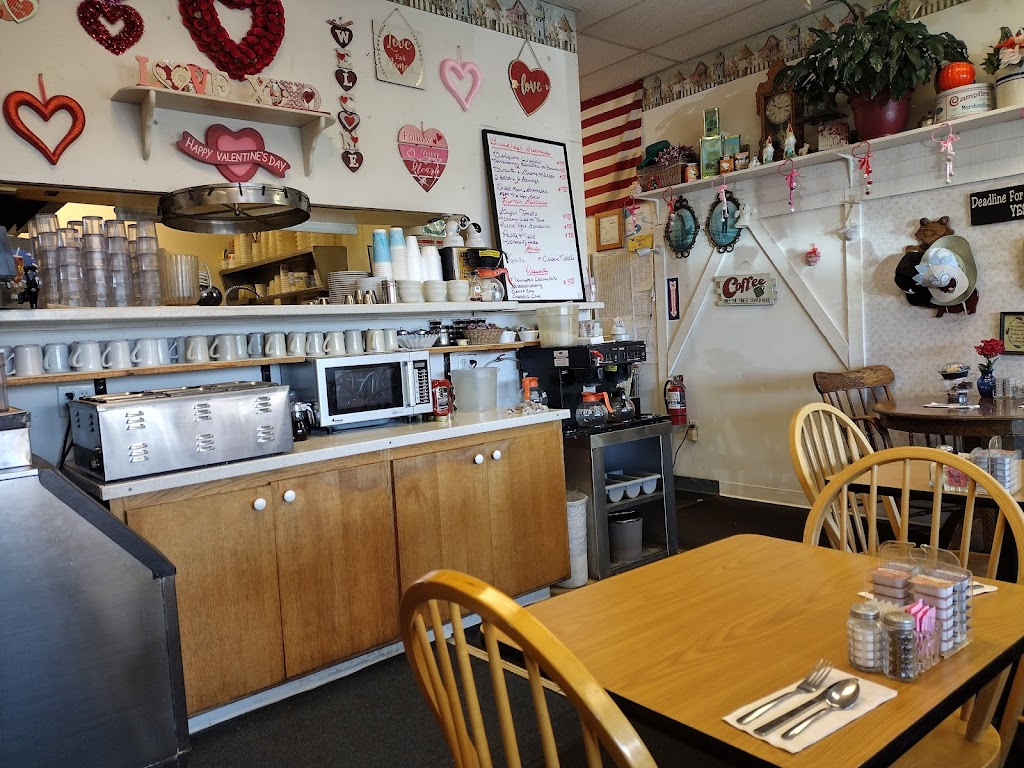 Hungry Hollow | 4766 Manzanita Ave, Carmichael, CA 95608, USA | Phone: (916) 487-8167