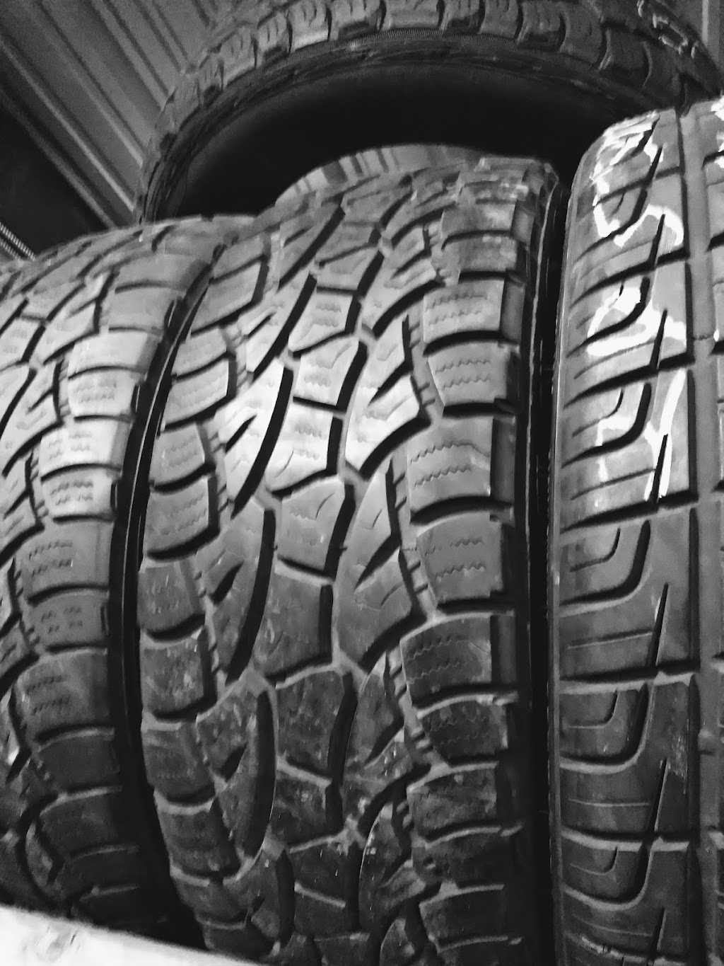 B&T Tire Shop | 4416 Brandt Rd, Austin, TX 78744, USA | Phone: (512) 621-3207