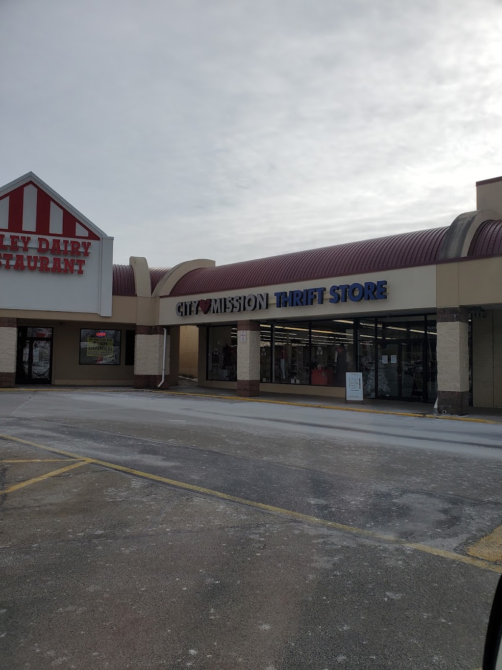 City Mission Thrift Shop | 370 Tri County Lane, Belle Vernon, PA 15012, USA | Phone: (724) 268-3628