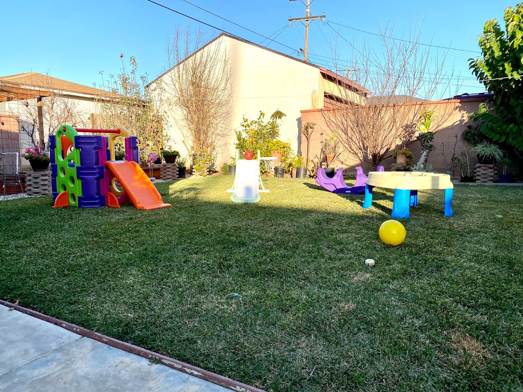 Highlights Montessori Family Daycare | 2111 Thoreau St, Los Angeles, CA 90047 | Phone: (310) 895-1715