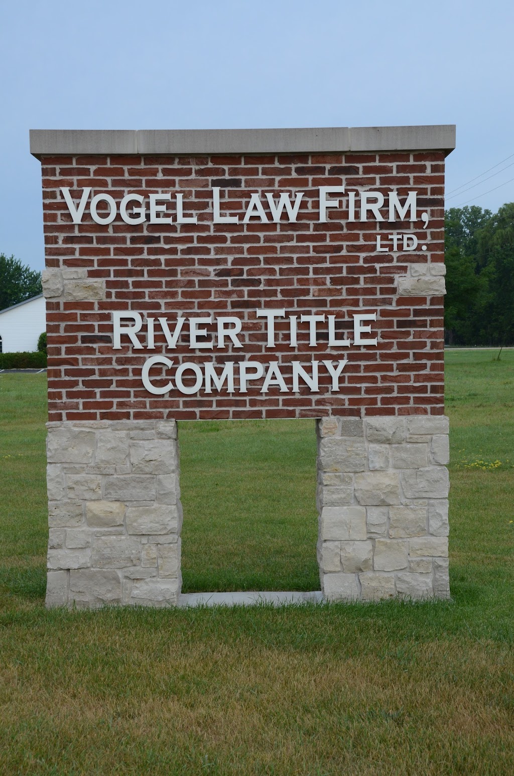 River Title Company | 19 S Austin Rd, Janesville, WI 53548, USA | Phone: (608) 754-0700