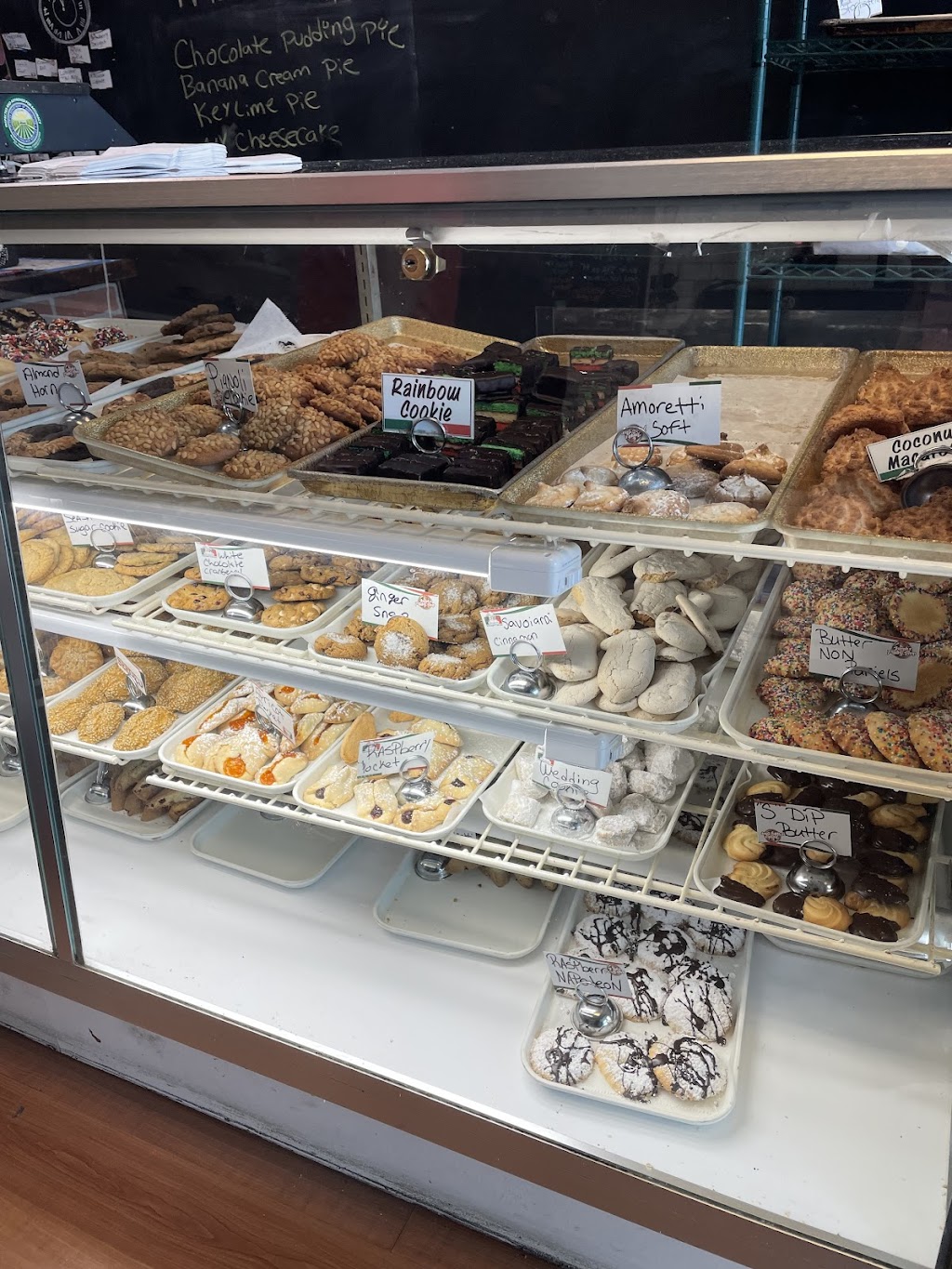 Josephs Italian Pastry Shop | 788 Federal Hwy, Deerfield Beach, FL 33441, USA | Phone: (954) 571-7747