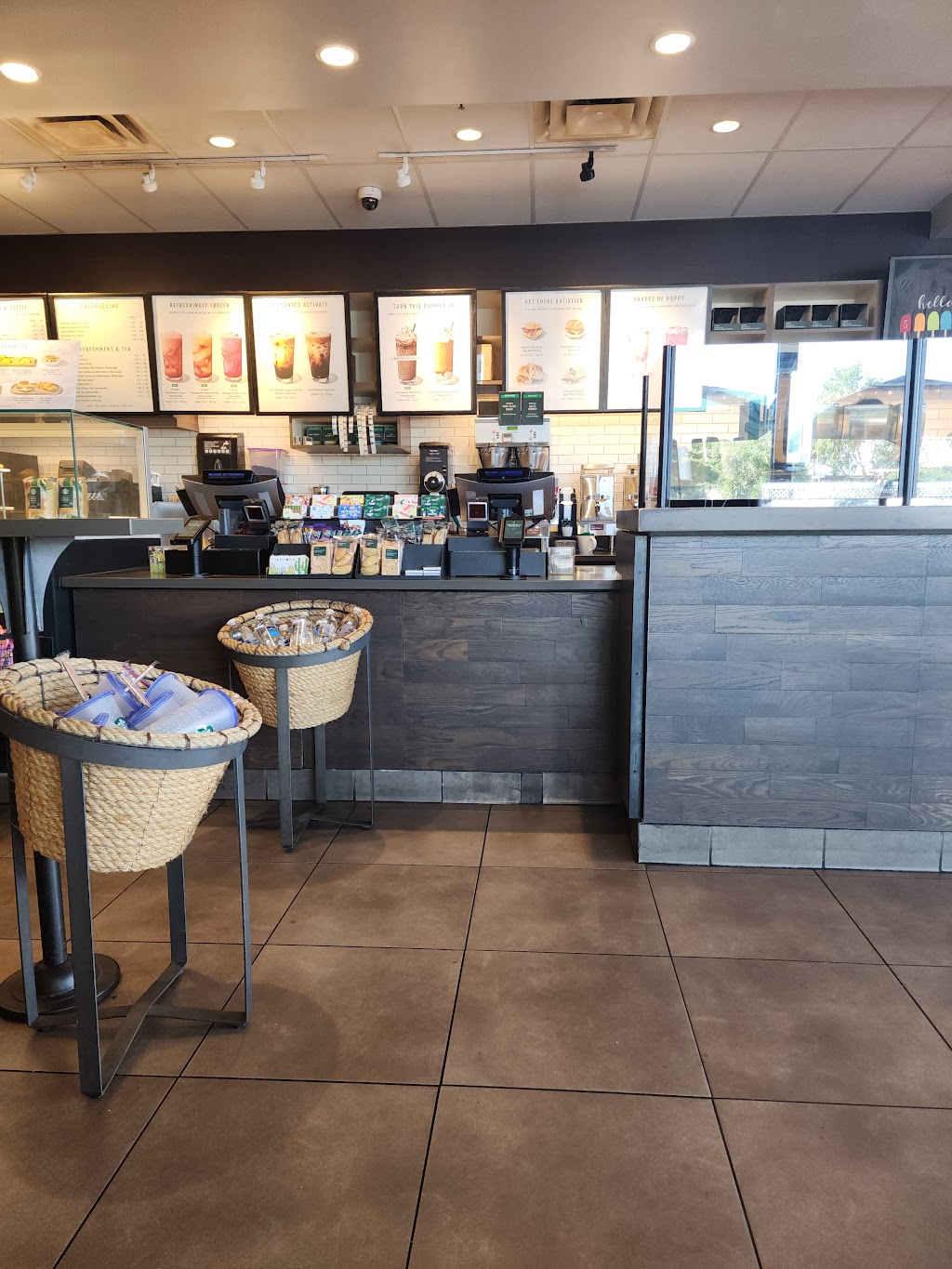 Starbucks | 3931 S Gilbert Rd, Gilbert, AZ 85297, USA | Phone: (480) 281-0201