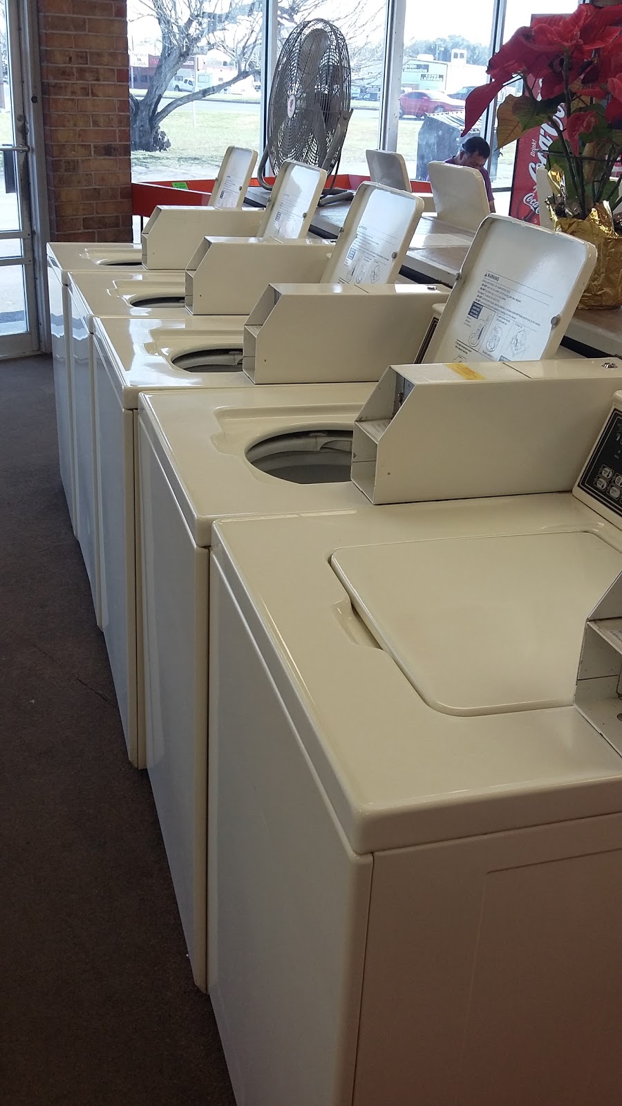 Snapkas Coin Laundry | 10720 Leopard St, Corpus Christi, TX 78410 | Phone: (361) 241-7047