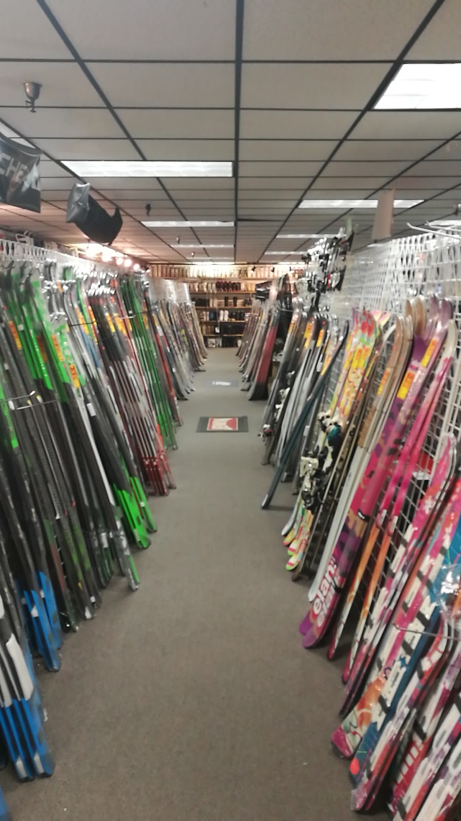 Ski & Snowboard Outlet | 9034 Huntington Dr, San Gabriel, CA 91775, USA | Phone: (626) 287-0736