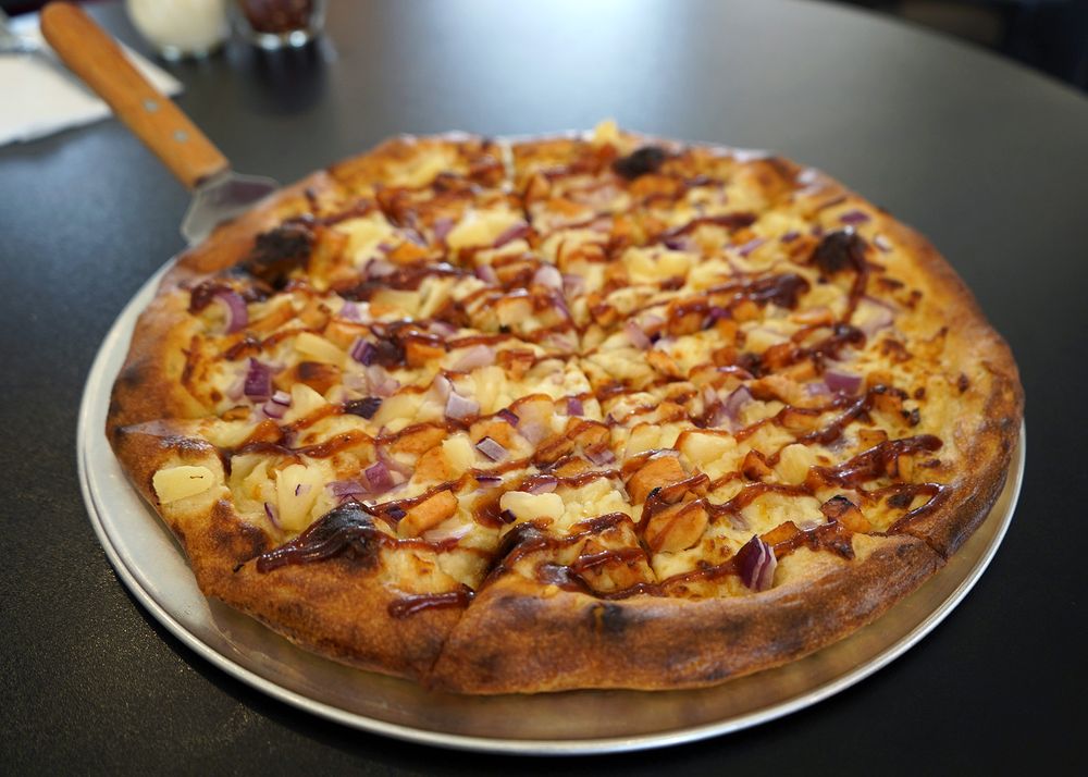 Spitfire | Craft Pizza & Pints | 2450 S Vista Ave, Boise, ID 83705, USA | Phone: (208) 342-9451