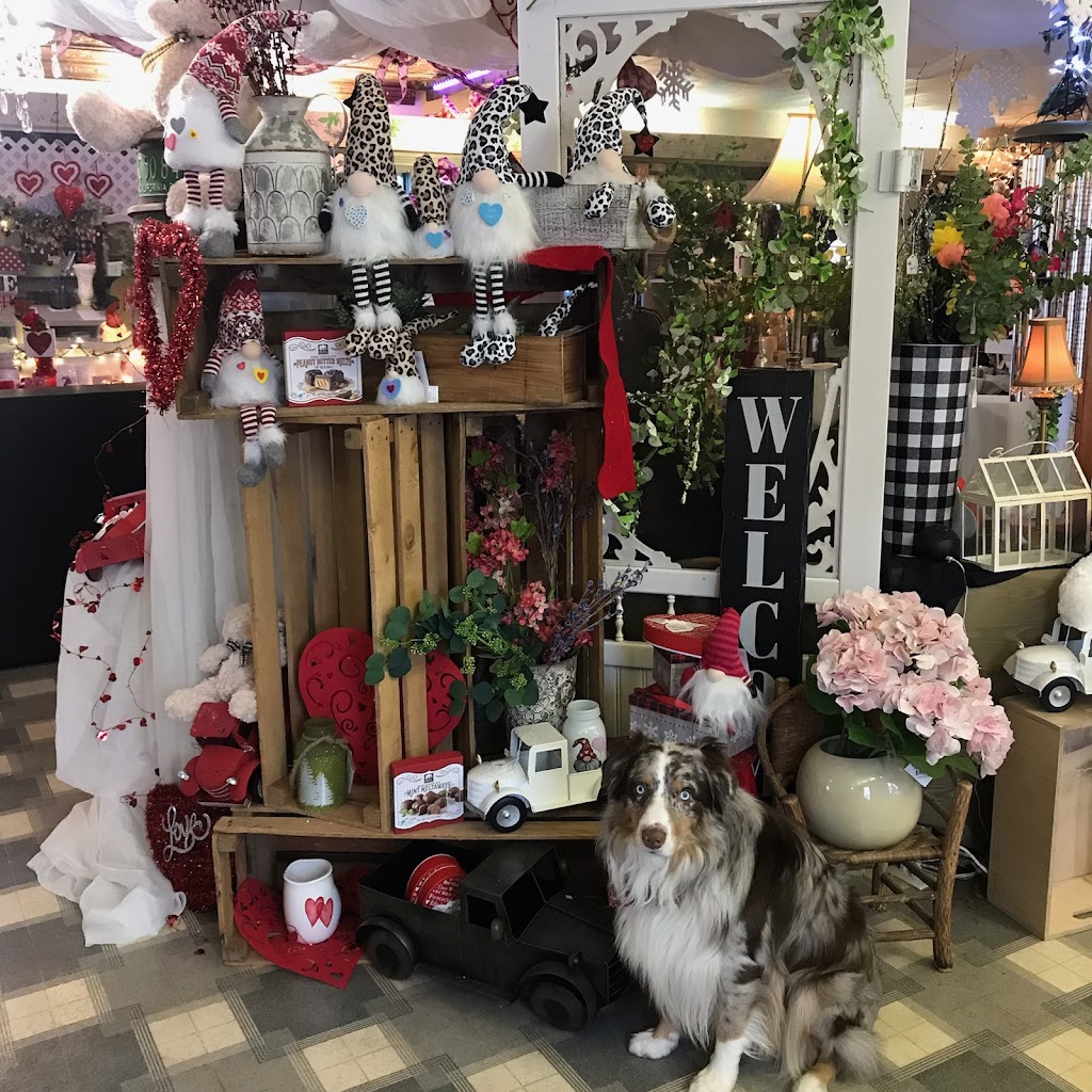 Posy Pot Florist | 126 W Townley St, Bluffton, IN 46714, USA | Phone: (260) 824-3330