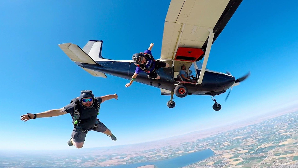 Sky Down Skydiving | 5111 Aviation Way, Caldwell, ID 83605, USA | Phone: (208) 455-2359