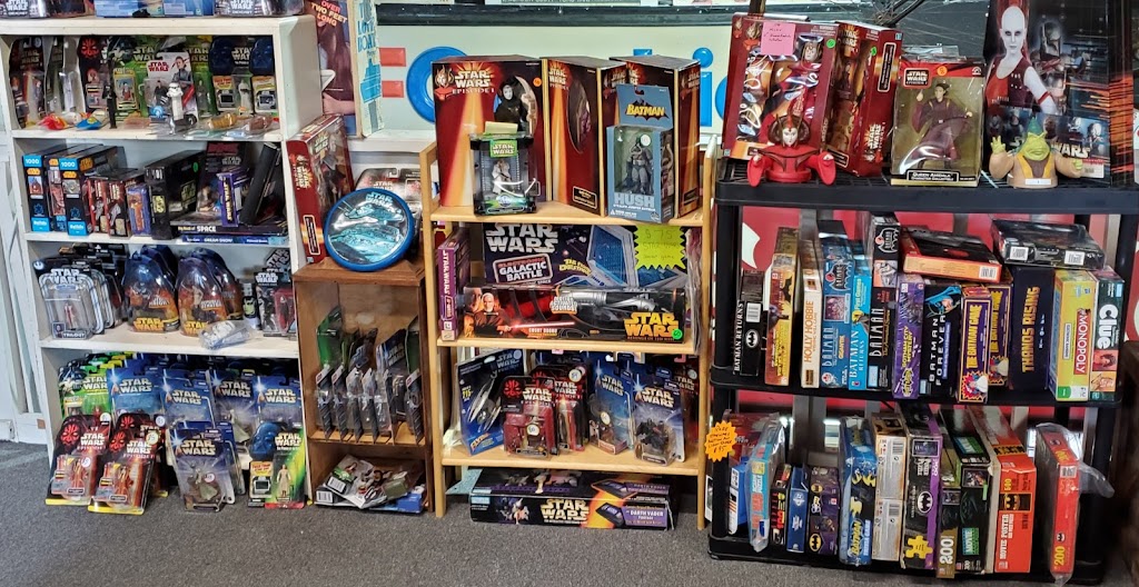 Old Maple Valley Antiques & Collectibles | 21635 Renton-Maple Valley Rd, Maple Valley, WA 98038, USA | Phone: (425) 432-9575