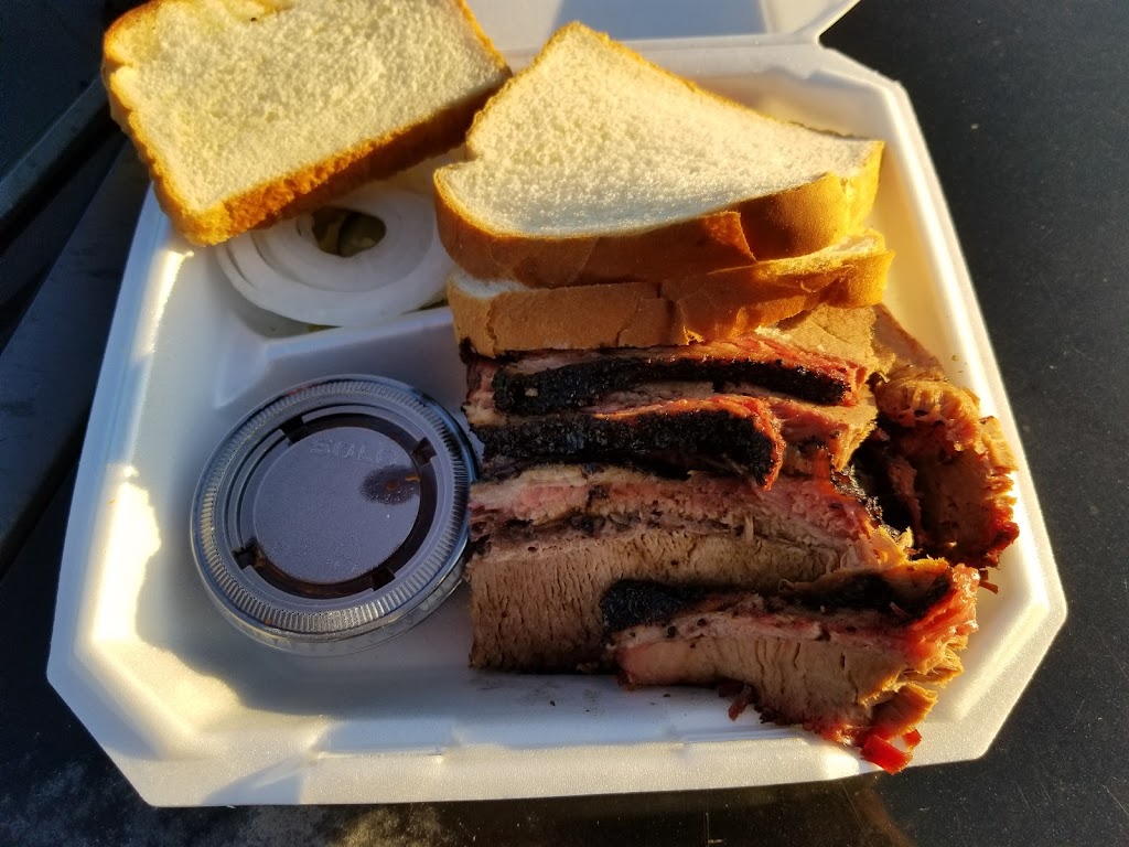 TNT BBQ | 3955 FM471, Castroville, TX 78009, USA | Phone: (830) 538-8370