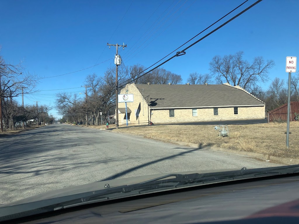 Iglesia Comunidad Cristiana | 5917 Midway Rd, Haltom City, TX 76117, USA | Phone: (817) 259-2977