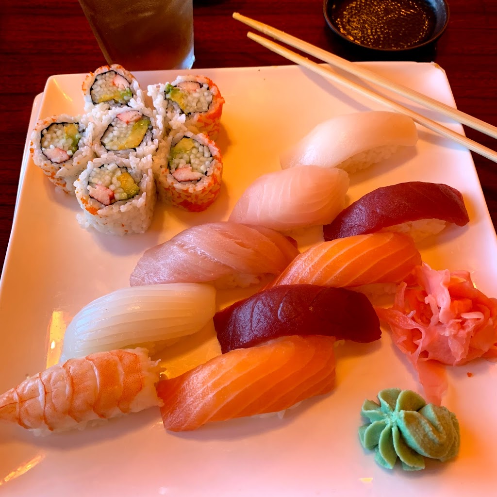 Fujiyama Sushi Bar | 2861 Lynnhaven Dr # 112, Virginia Beach, VA 23451, USA | Phone: (757) 496-5858