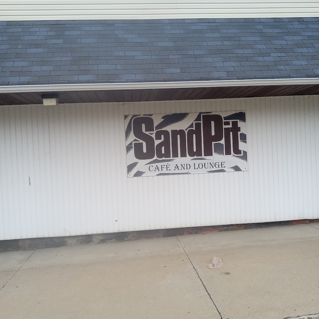 Sand Pit | 28 Penn Ave SE, Massillon, OH 44646, USA | Phone: (330) 832-7263