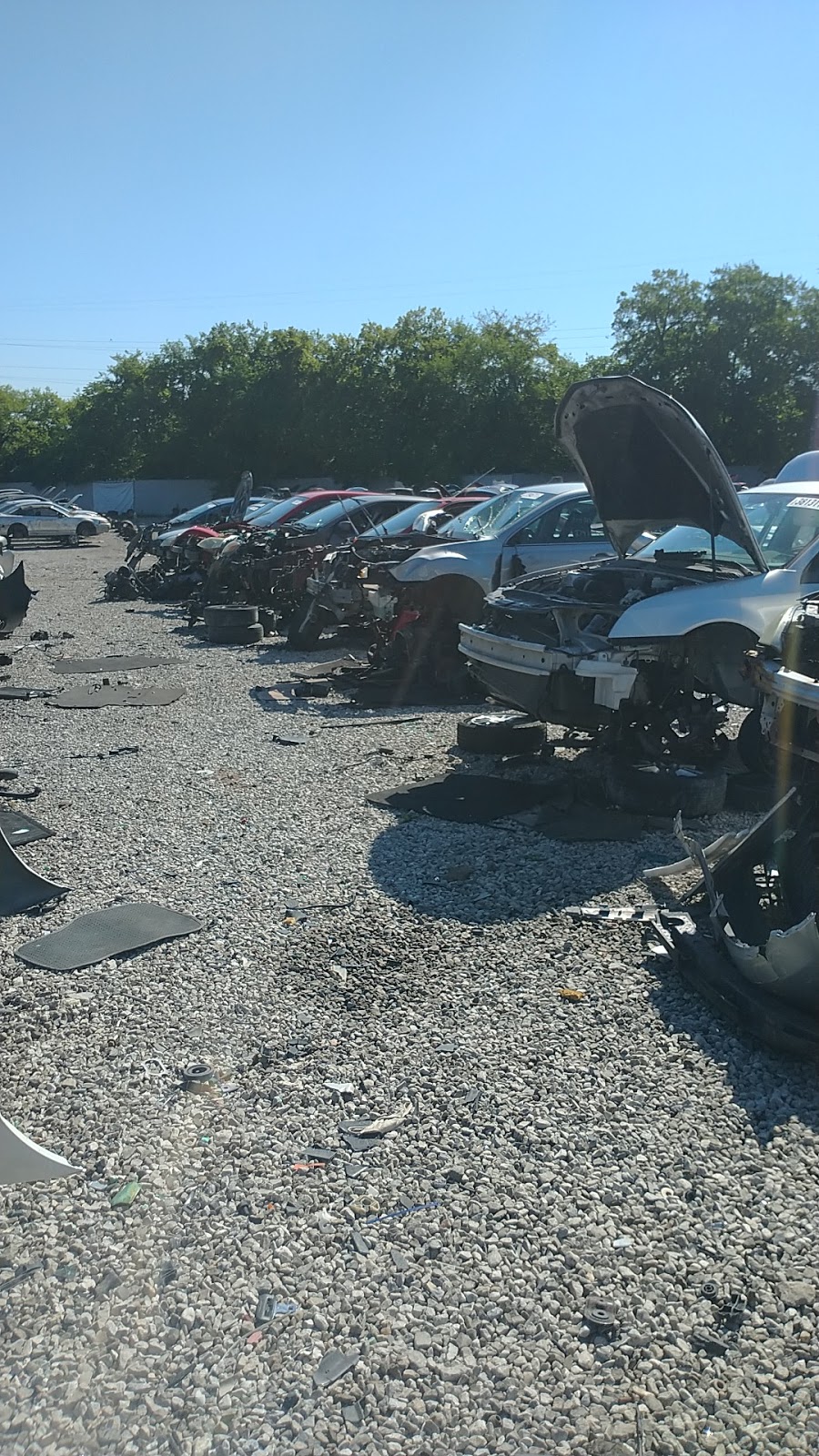 Junkyard | 2716 Groveport Rd, Columbus, OH 43207, USA | Phone: (614) 893-8082