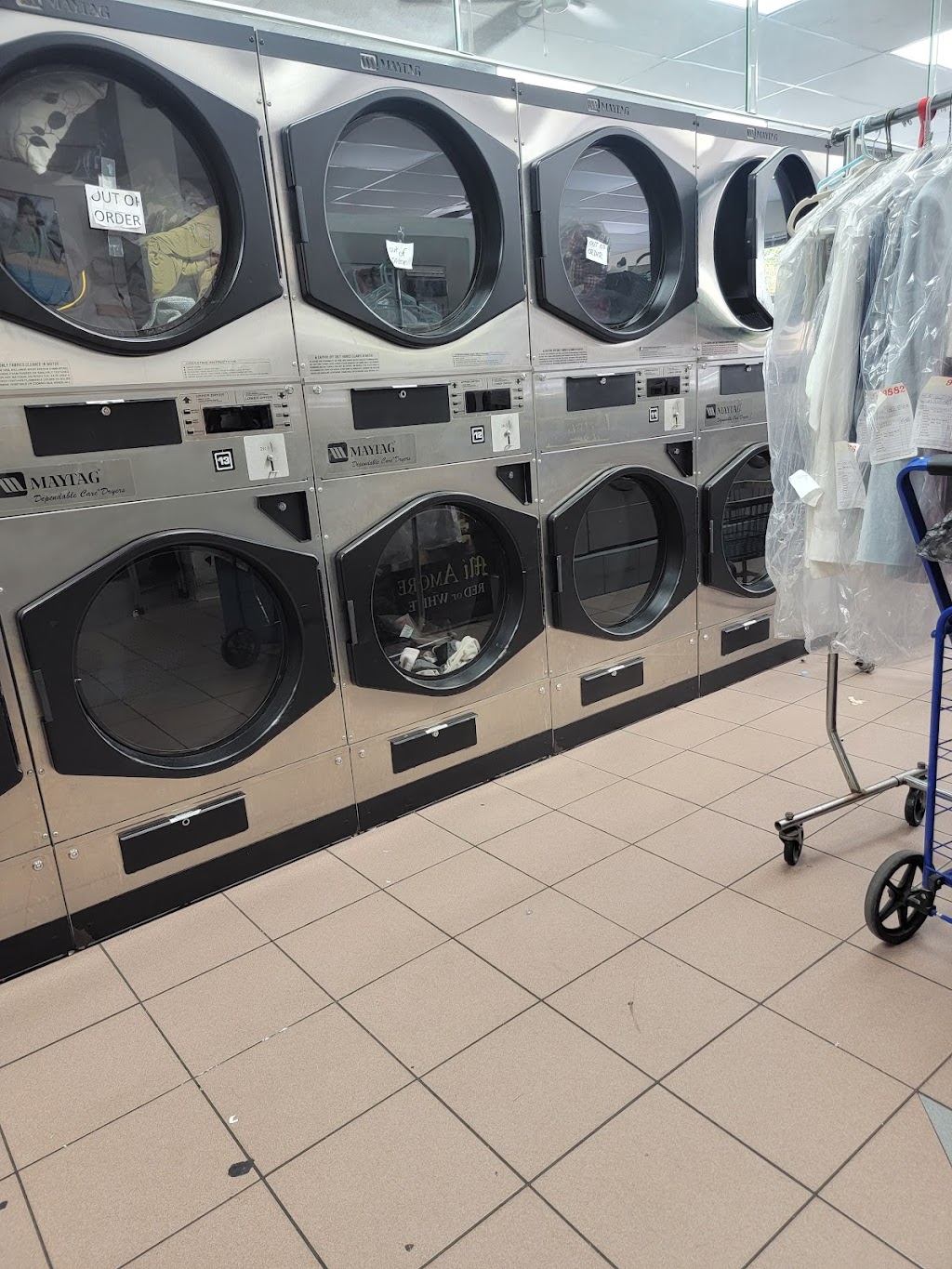 Fit Laundromat & Dry Cleaning | Ridgewood, NY 11385, USA | Phone: (718) 821-6663