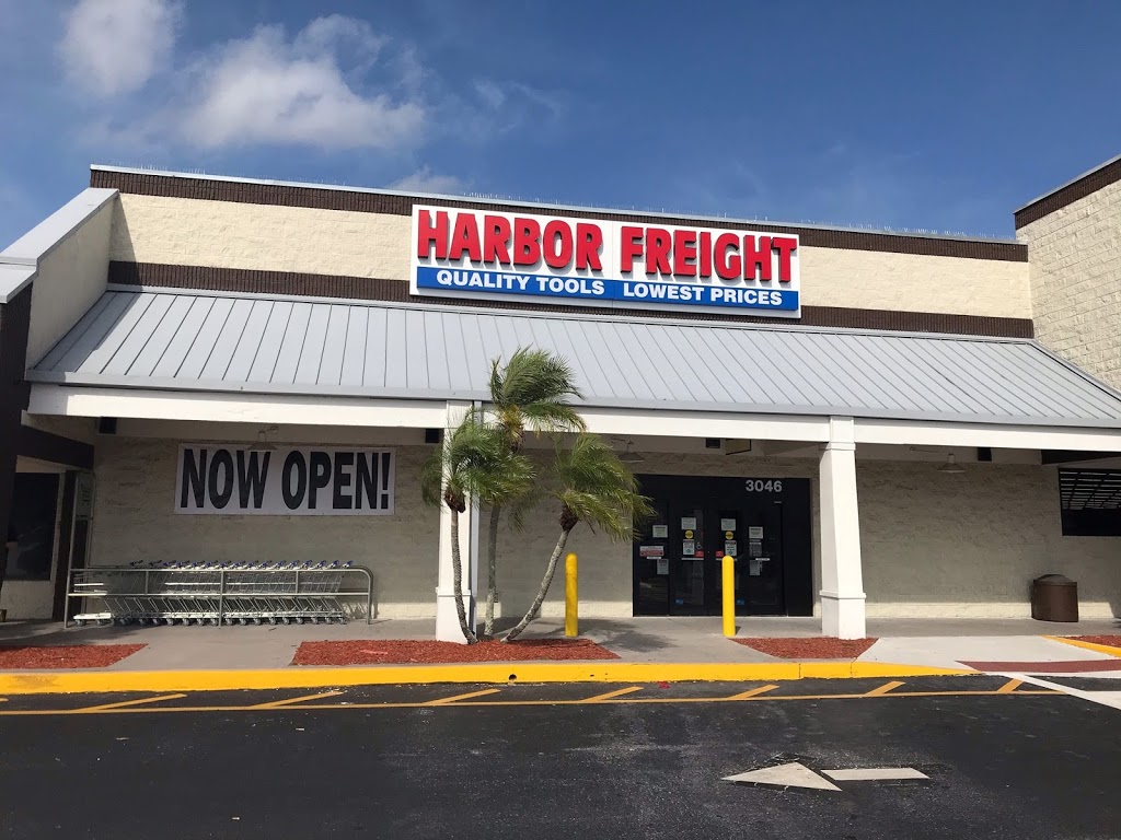 Harbor Freight Tools | 3046 E College Ave, Ruskin, FL 33570, USA | Phone: (813) 946-9636