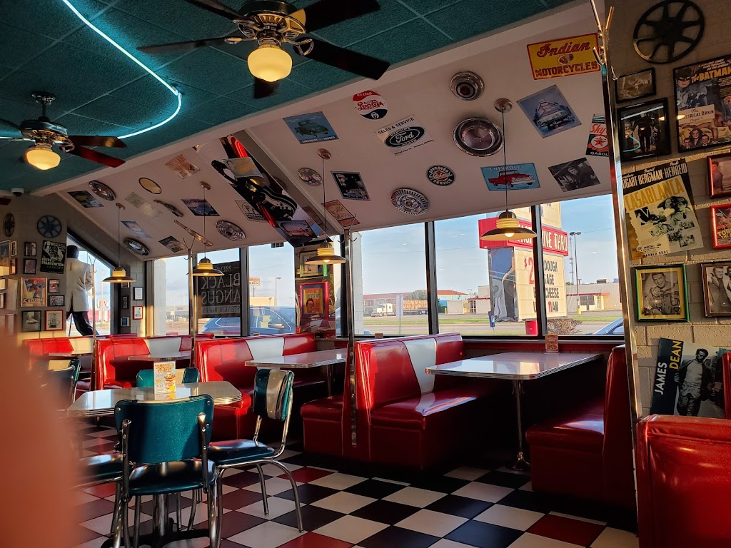 Spangles | 410 E 47th St S, Wichita, KS 67216, USA | Phone: (316) 524-4614