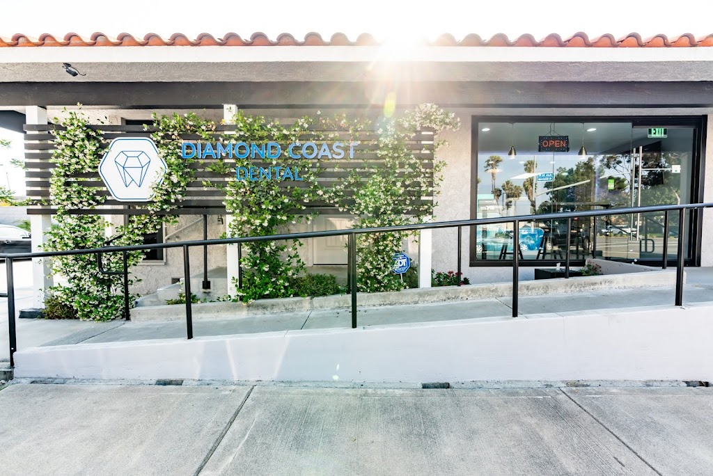 Diamond Coast Dental | 7812 Warner Ave, Huntington Beach, CA 92647 | Phone: (714) 375-3222