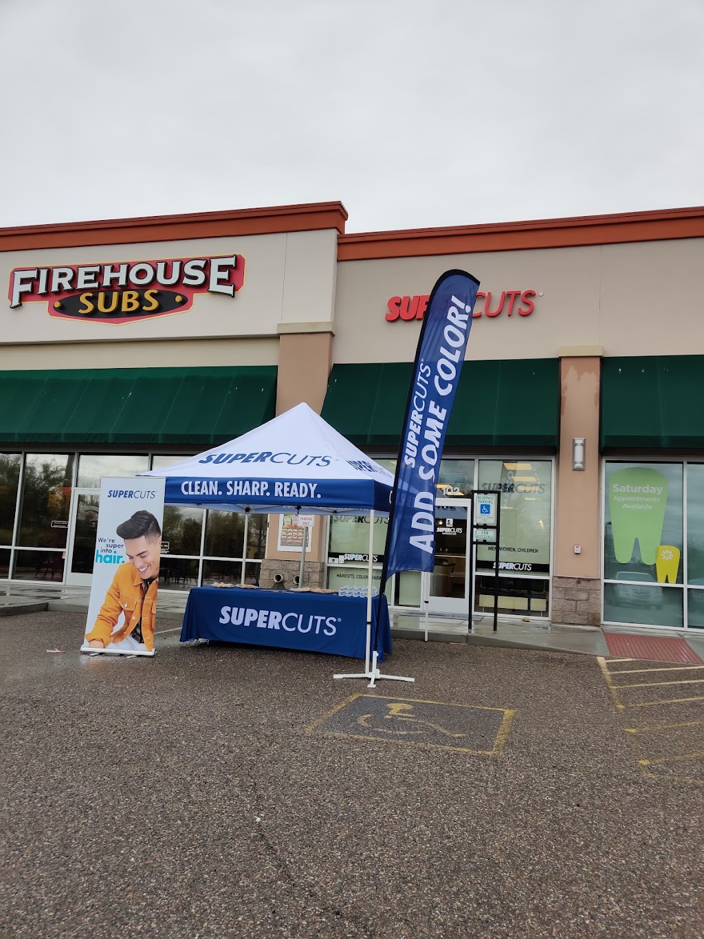 Supercuts in 34317 N Cave Creek Rd 102, Cave Creek, AZ 85331, USA