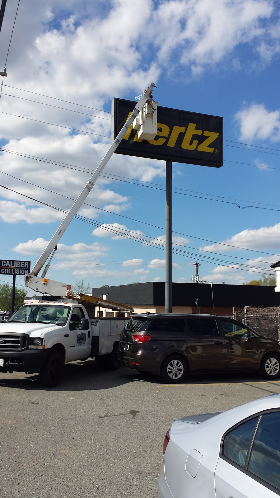 Hertz | 6141 E Independence Blvd, Charlotte, NC 28212, USA | Phone: (704) 566-3049