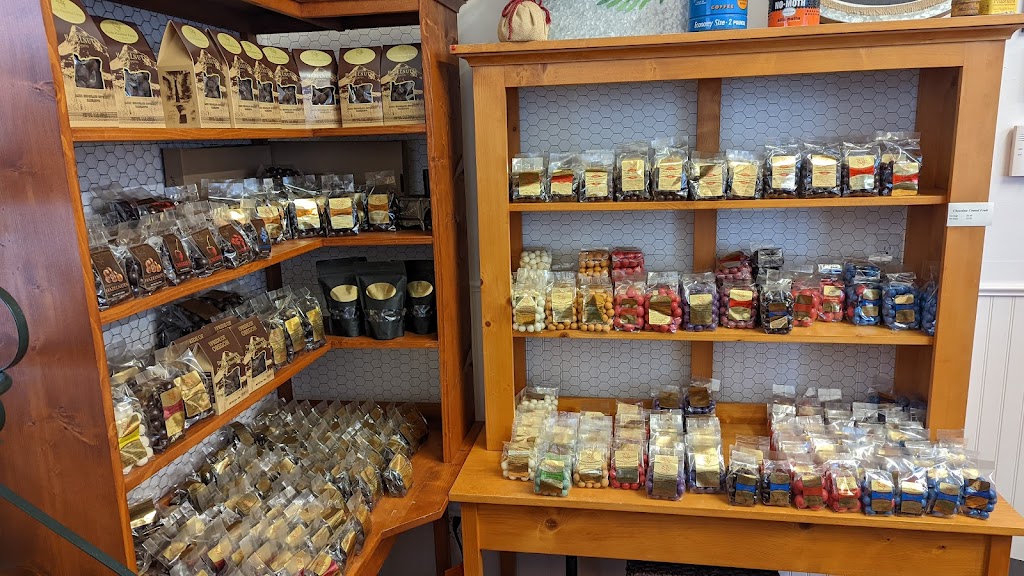 Pacific Hazelnut Farms & Candy Factory | 14673 Ottaway Rd NE, Aurora, OR 97002, USA | Phone: (503) 678-2755