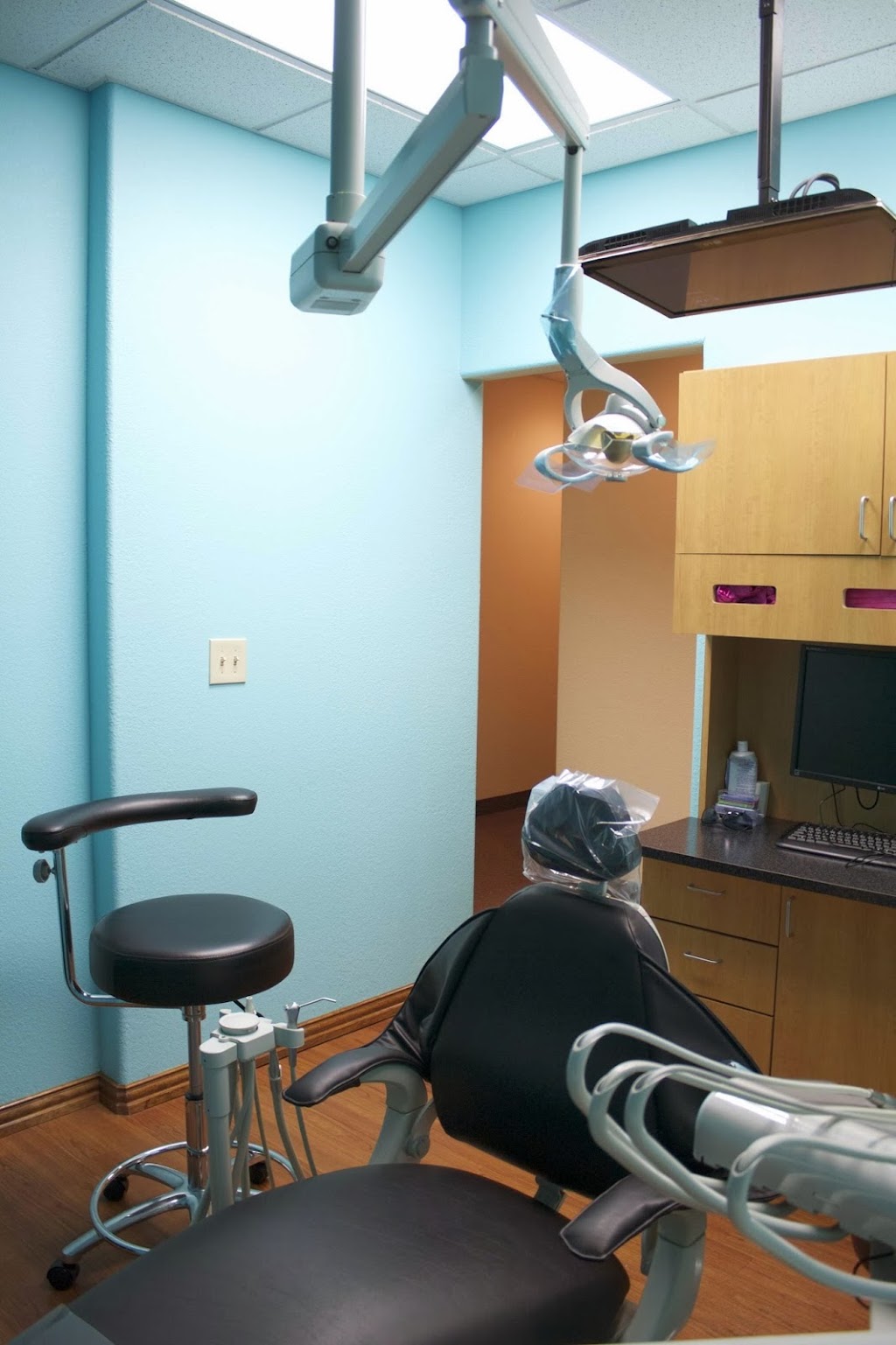 Brush Dental | 125 I-30 Frontage Rd Suite H, Royse City, TX 75189 | Phone: (469) 723-4000