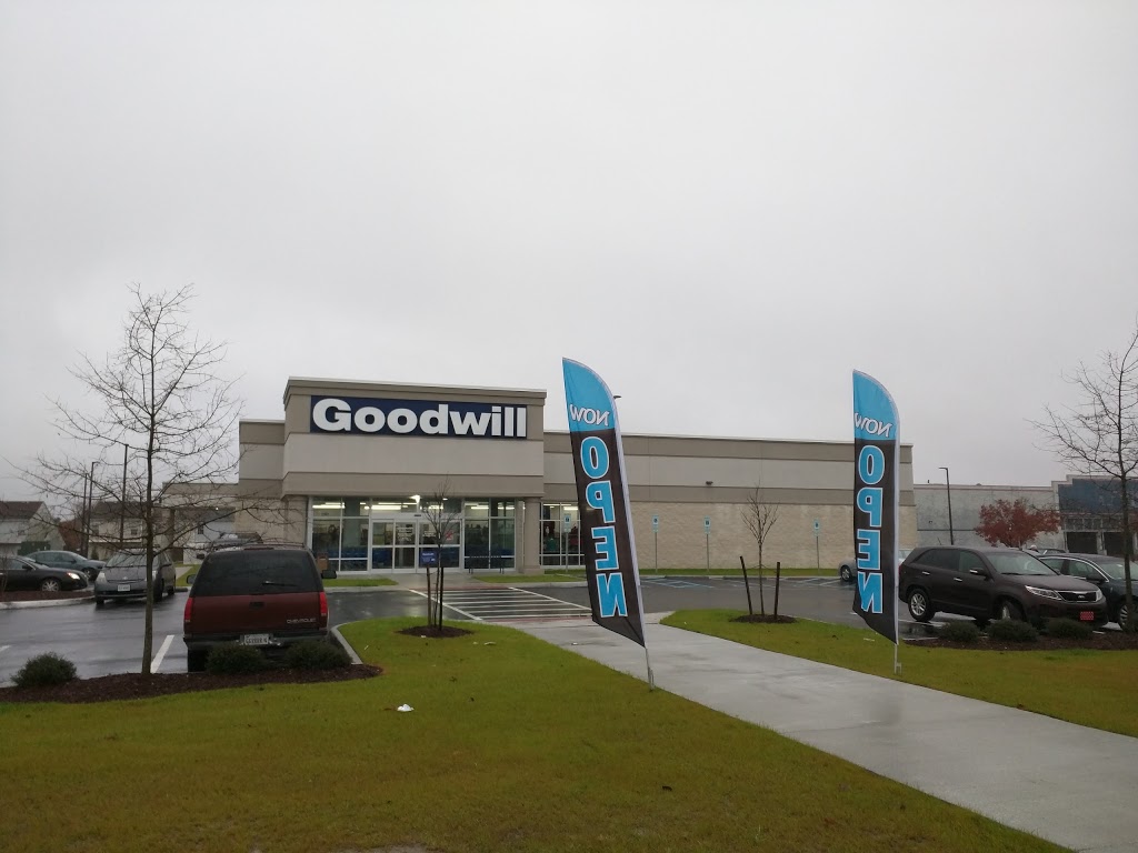 Goodwill Suffolk Retail Store | 2901 Godwin Blvd, Suffolk, VA 23434, USA | Phone: (757) 538-0182