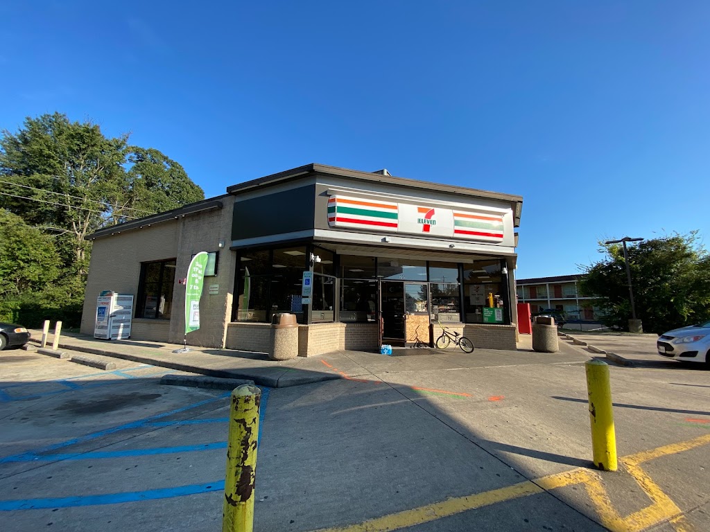 7-Eleven | 701 S Crater Rd, Petersburg, VA 23803, USA | Phone: (804) 861-1628