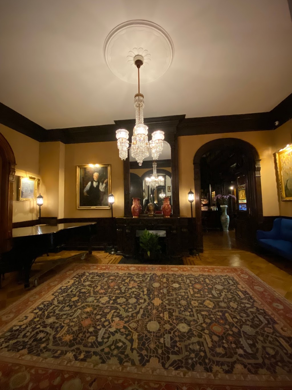 The National Arts Club | 15 Gramercy Pk S, New York, NY 10003, USA | Phone: (212) 475-3424