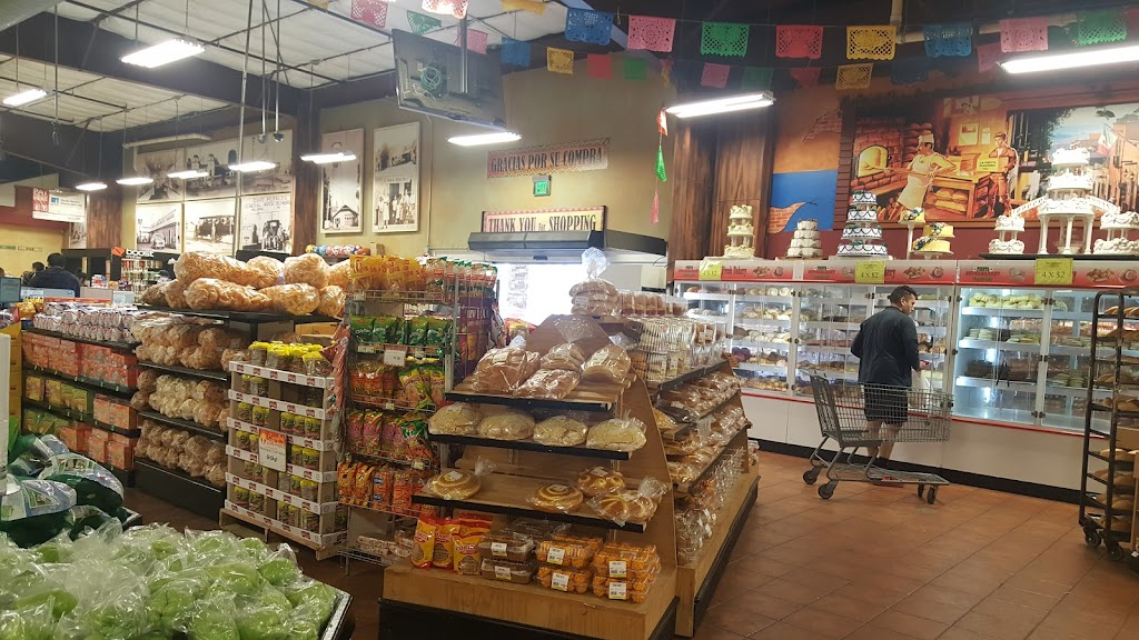 Fiesta supermarket | 915 Poso Dr suite b, Wasco, CA 93280, USA | Phone: (661) 758-2586