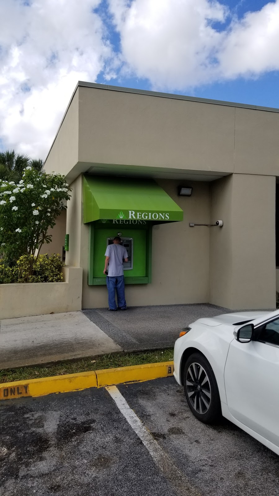 ATM (Regions Bank) | 1799 W Oakland Park Blvd, Oakland Park, FL 33311, USA | Phone: (800) 734-4667