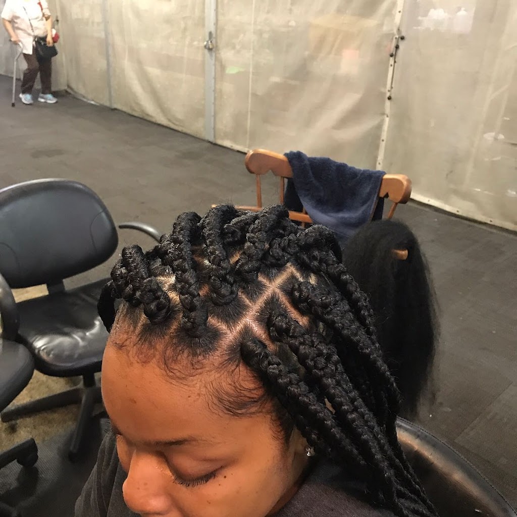 Miriam Hair Braiding in Unique Mall | 162-10 Jamaica Ave, Queens, NY 11432, USA | Phone: (917) 582-7896