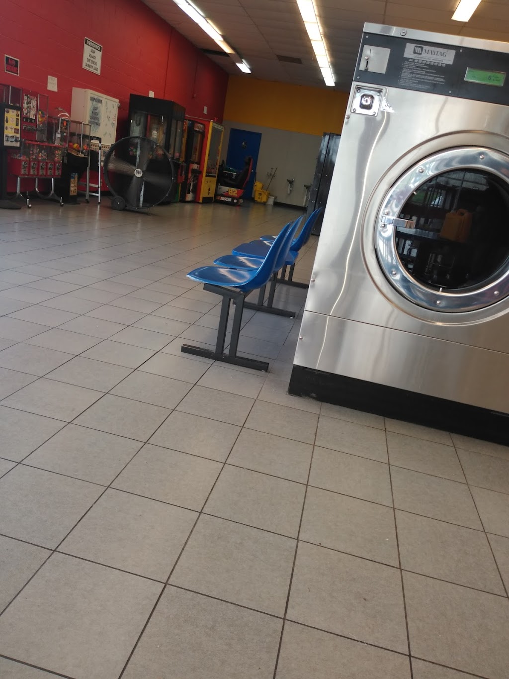 Cat Daddy Coin Laundry | 3311 Jackson Ave, Memphis, TN 38122, USA | Phone: (901) 207-3363