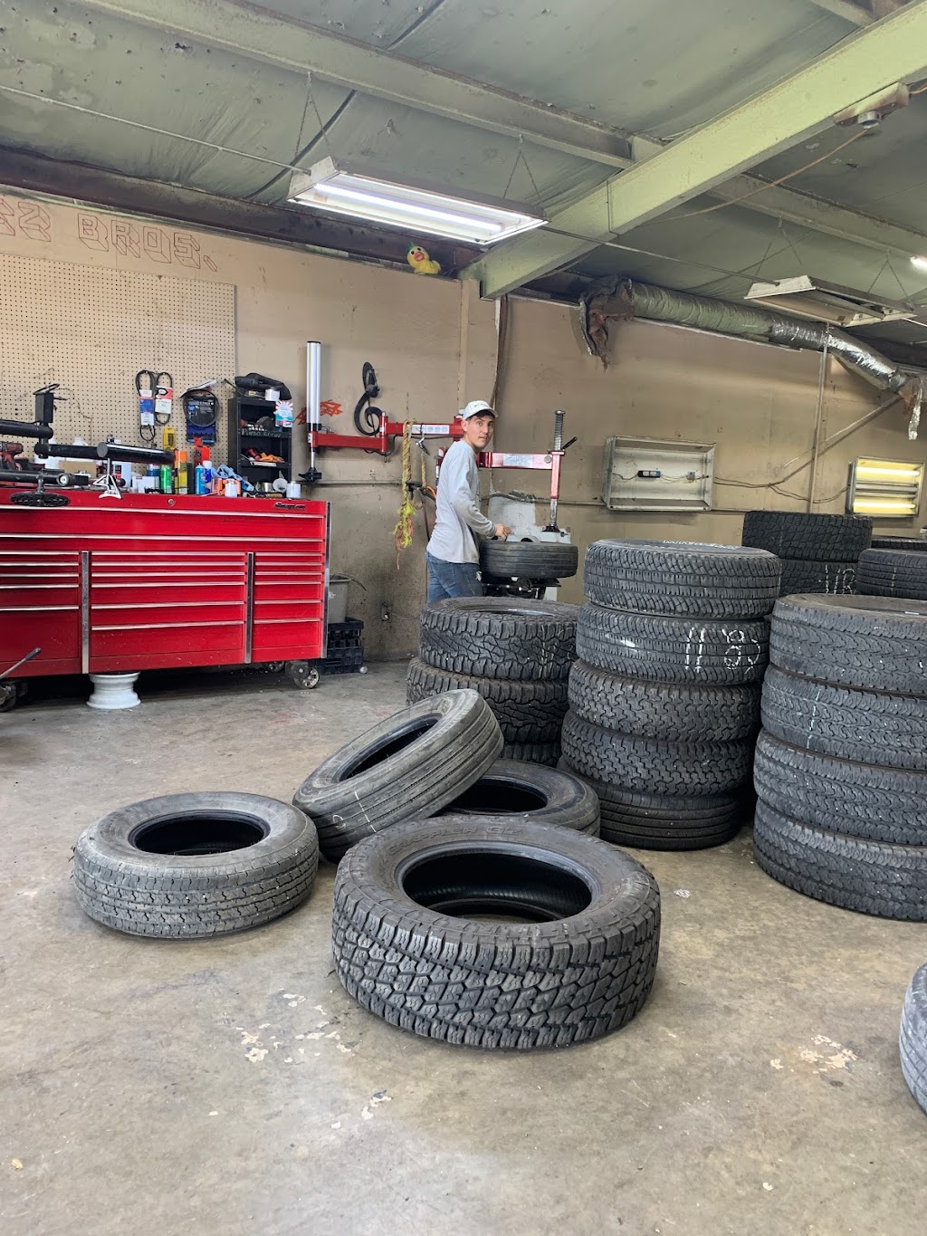 Lopez Brothers Tire Shop | 5338 FM1187, Burleson, TX 76028, USA | Phone: (817) 561-4180