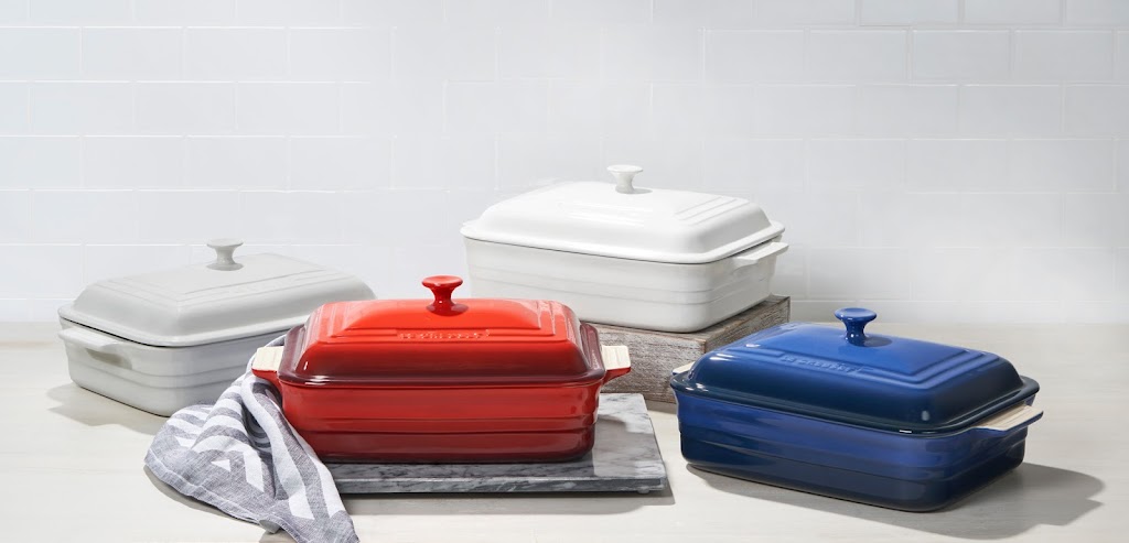 Le Creuset Outlet Store | 48750 Seminole Dr #108, Cabazon, CA 92230, USA | Phone: (951) 849-4007