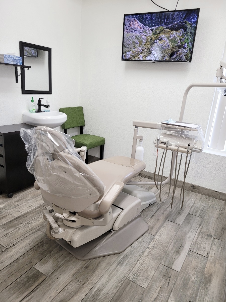 7 Dental | 7102 N 35th Ave #1, Phoenix, AZ 85051, USA | Phone: (602) 777-3777