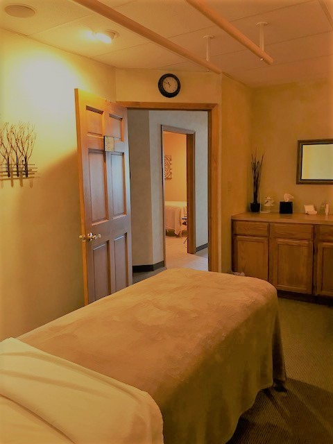 Westwinds Massage Therapy | 213 N Leavitt Rd, Amherst, OH 44001, USA | Phone: (440) 988-1234